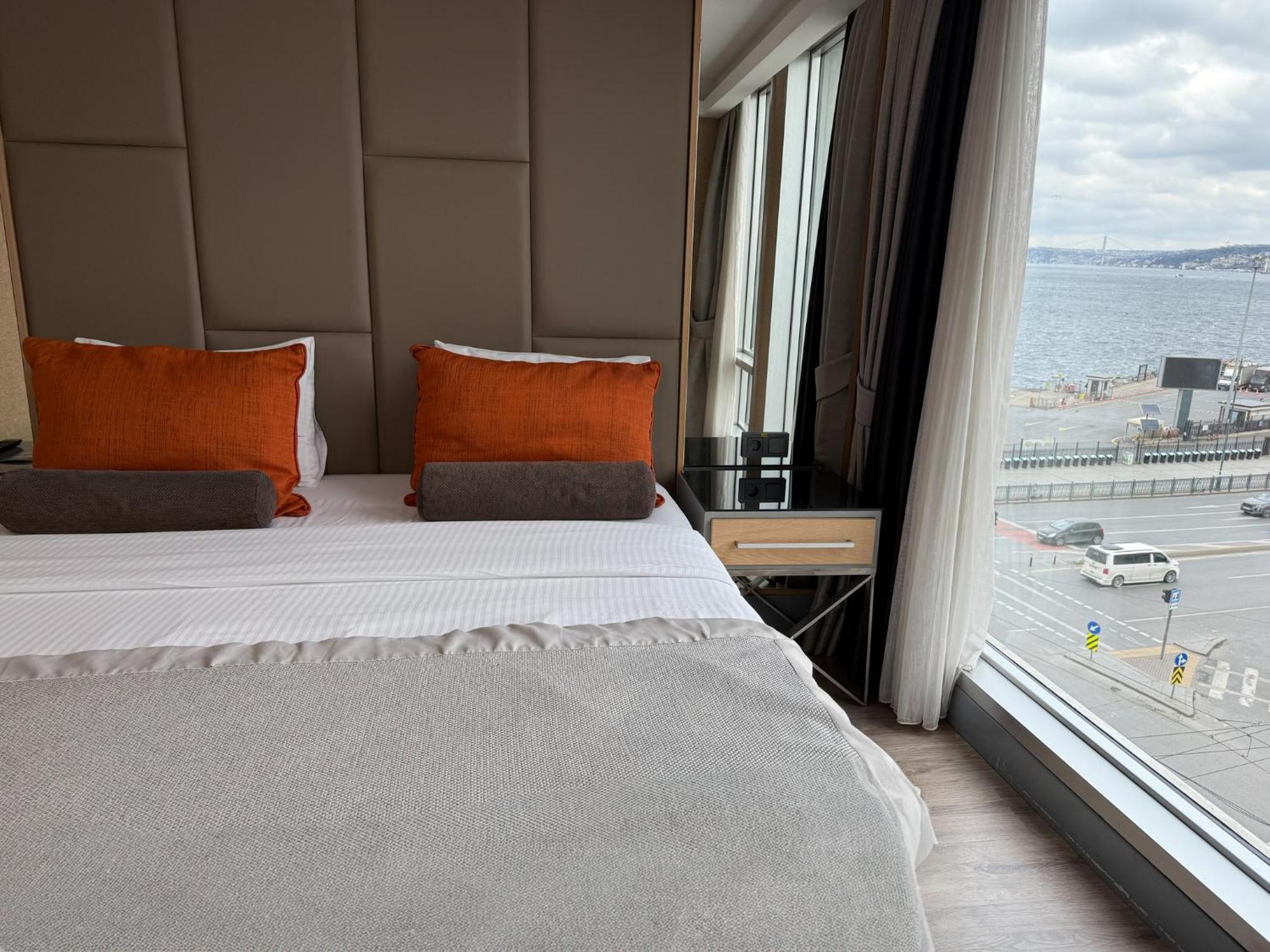 Hotel Manesol Old Bosphorus 4*