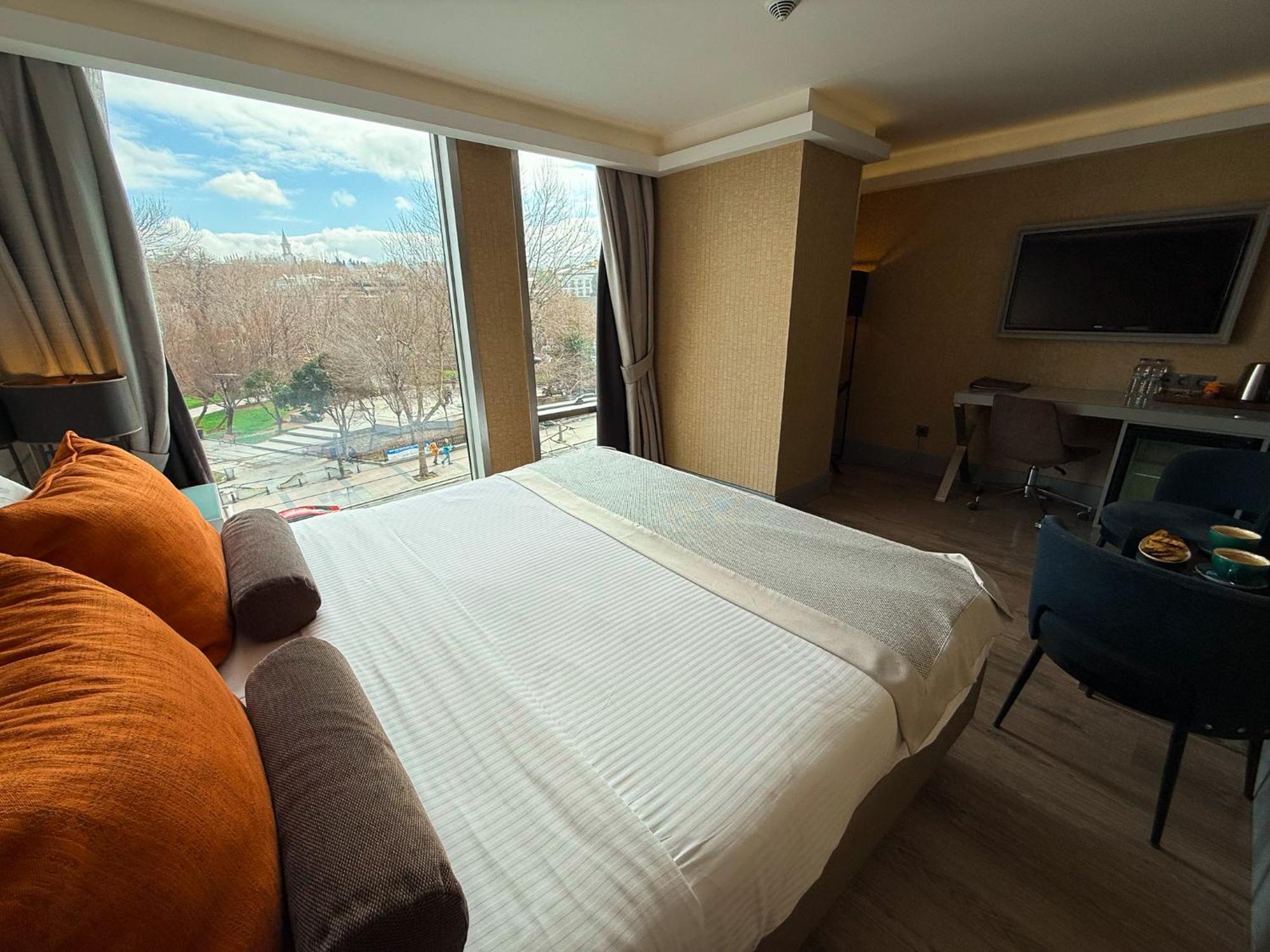 Manesol Old Bosphorus Hotel 4*